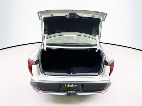 Used 2025 Kia K4 LXS image 27