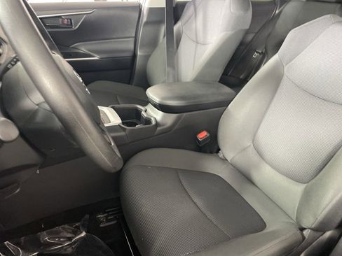 Used 2024 Toyota RAV4 LE image 19