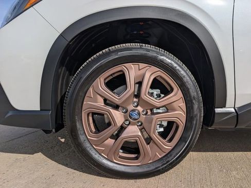 Certified 2025 Subaru Ascent Bronze Edition w/ Popular Package #2 image 11