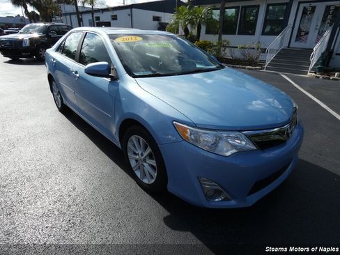 Used 2012 Toyota Camry XLE FWD image 1