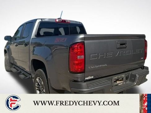 Used 2022 Chevrolet Colorado Z71 AWD/4WD image 7