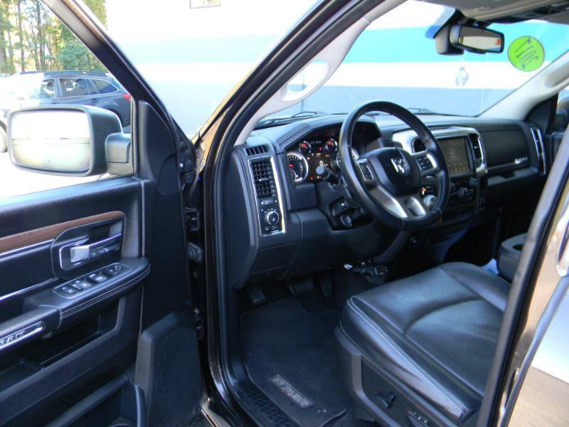 Used 2017 RAM 1500 Laramie AWD/4WD image 15