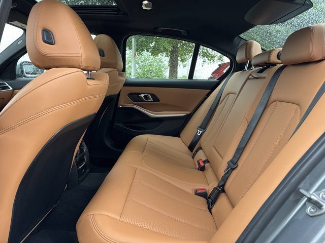 Certified 2026 BMW 330i xDrive Sedan AWD/4WD image 11
