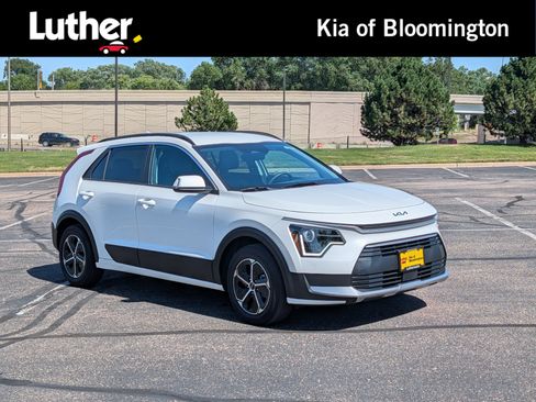 Used 2025 Kia Niro EX FWD image 1