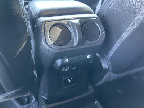 Used 2023 Jeep Wrangler Unlimited Sahara w/ Cold Weather Group AWD/4WD image 18