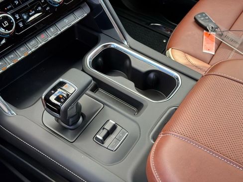 New 2025 GMC Sierra 1500 Denali Ultimate image 30