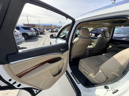 Used 2017 Acura MDX SH-AWD image 24