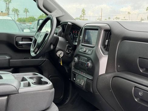 Used 2020 Chevrolet Silverado 1500 Custom Trail Boss w/ Custom Convenience Package AWD/4WD image 27
