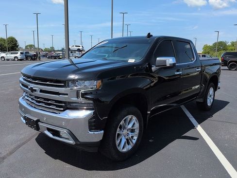 Used 2022 Chevrolet Silverado 1500 LTZ AWD/4WD image 3