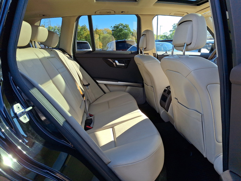 Used 2015 Mercedes-Benz GLK 350 4MATIC image 14