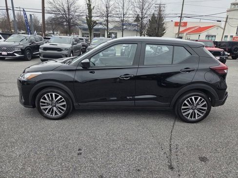 Used 2024 Nissan Kicks SV image 28