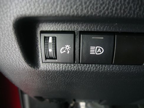 Used 2023 Toyota RAV4 LE image 17