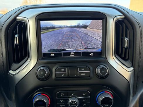 Used 2022 Chevrolet Silverado 2500 LTZ w/ LTZ Convenience Package image 39