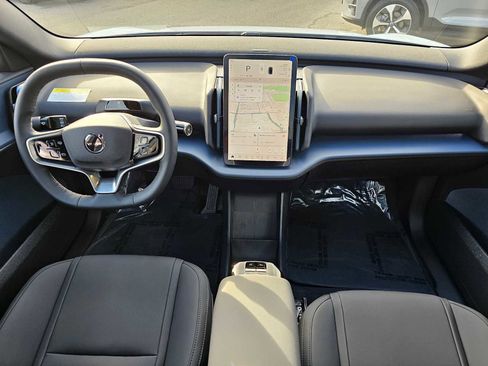 New 2026 Volvo EX30 Cross Country Ultra image 21