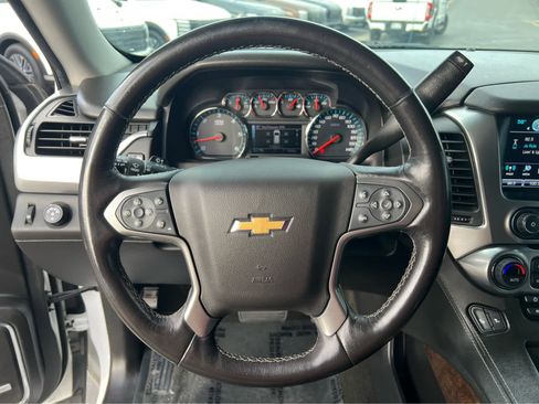 Used 2018 Chevrolet Suburban LT image 36