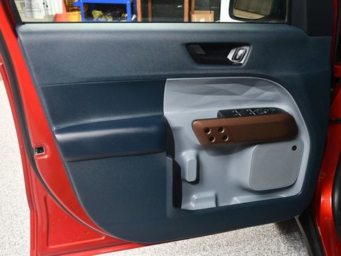 Used 2023 Ford Maverick Lariat image 23