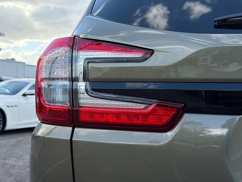 Certified 2025 Subaru Ascent Bronze Edition w/ Onyx Package image 10