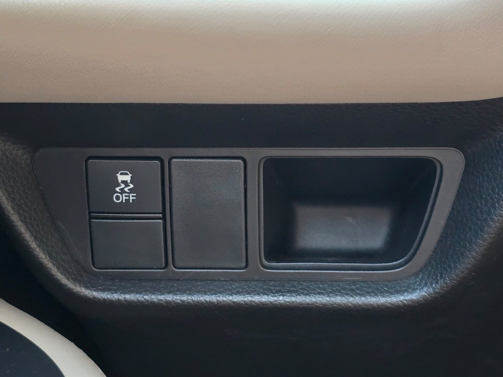 Used 2023 Honda HR-V LX image 23