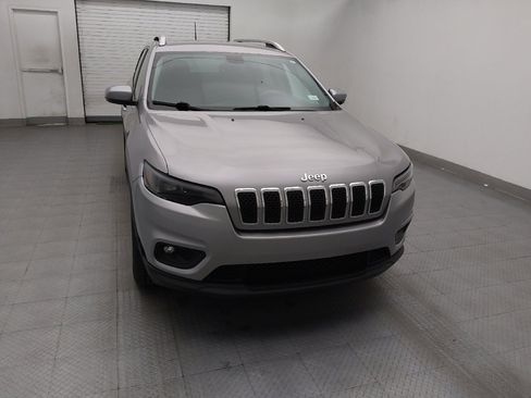 Used 2019 Jeep Cherokee Latitude Plus w/ Comfort/Convenience Group image 14