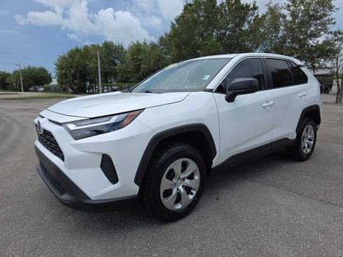 Used 2023 Toyota RAV4 LE FWD image 7