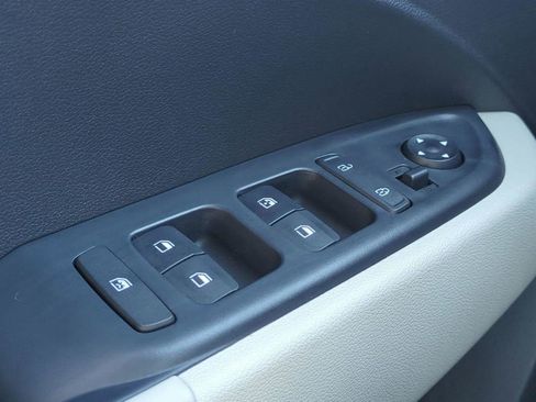 New 2026 Hyundai Venue SEL FWD image 29