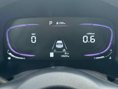 Used 2025 Kia Soul LX w/ LX Technology Package FWD image 20