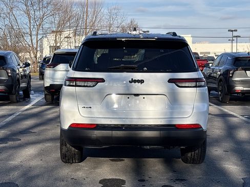 New 2025 Jeep Grand Cherokee L Limited image 5