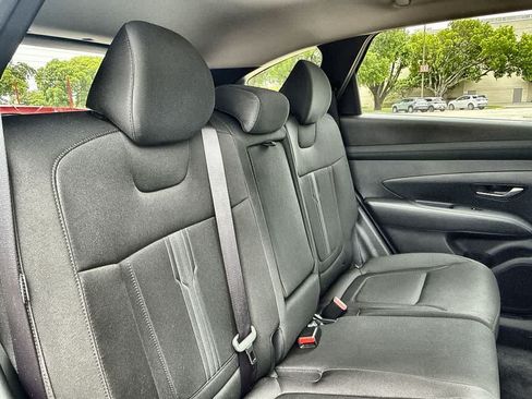 Used 2025 Hyundai Tucson SEL FWD image 26