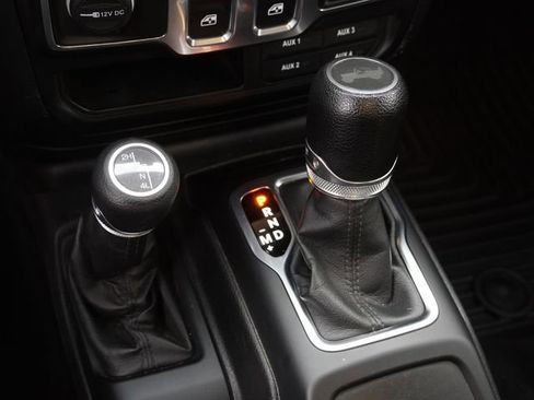 Used 2020 Jeep Wrangler Sport AWD/4WD image 21