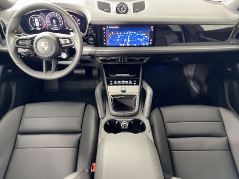 Used 2026 Porsche Cayenne E-Hybrid image 16