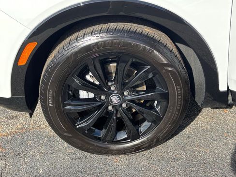 Used 2025 Buick Envista Sport Touring image 30