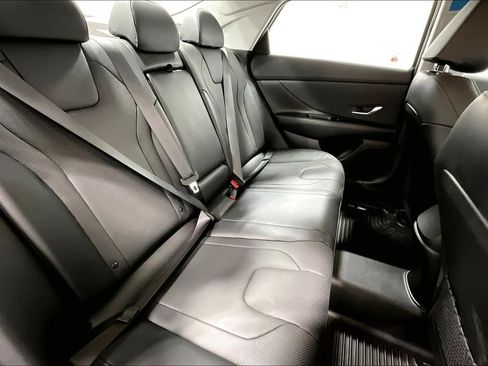 Used 2023 Hyundai Elantra Limited FWD image 32