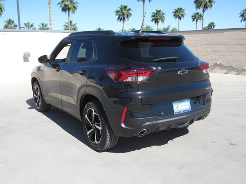Used 2023 Chevrolet TrailBlazer RS w/ Sun and Liftgate Package AWD/4WD image 6
