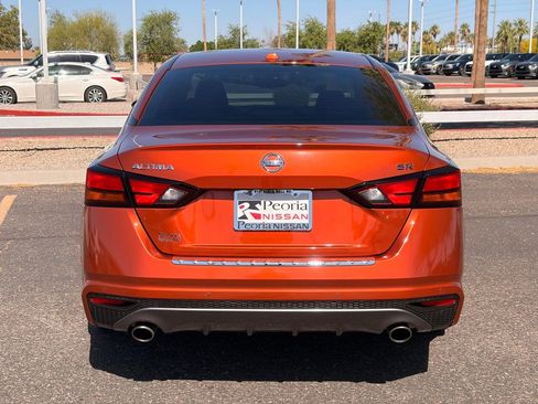 Certified 2021 Nissan Altima 2.5 SR FWD image 5