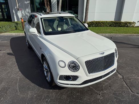 Used 2020 Bentley Bentayga image 5