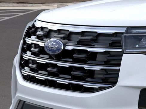 New 2026 Ford Explorer Active w/ Active Comfort Package RWD image 17