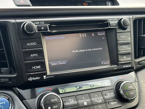 Used 2016 Toyota RAV4 XLE AWD/4WD image 23
