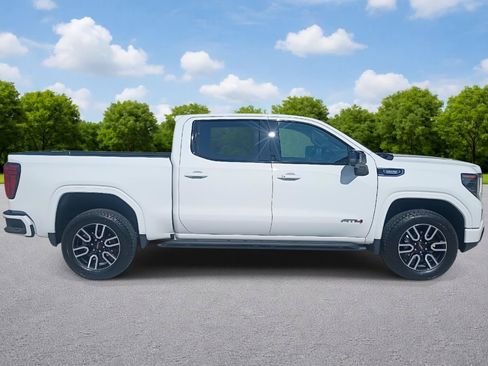 Used 2026 GMC Sierra 1500 AT4 w/ Technology Package AWD/4WD image 8