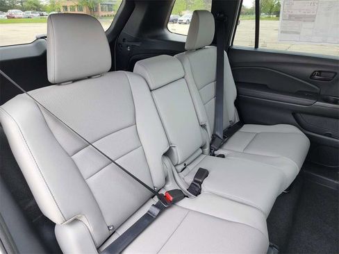 Used 2023 Honda Passport EX-L image 19