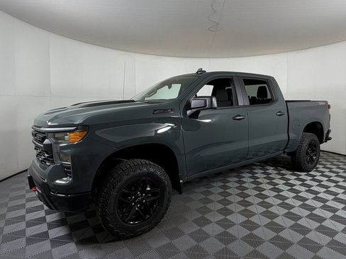 New 2026 Chevrolet Silverado 1500 Custom Trail Boss w/ LPO, Dark Essentials Package AWD/4WD image 2