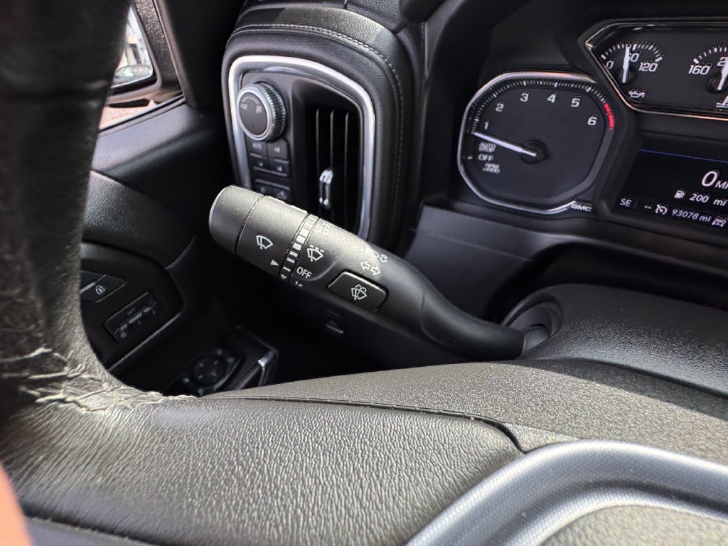Used 2019 GMC Sierra 1500 SLT w/ SLT Premium Package AWD/4WD image 32