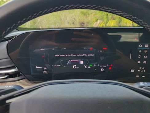 Certified 2025 Audi Q5 Premium Plus w/ Premium Plus image 32