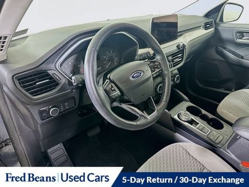 Used 2022 Ford Escape SE w/ SE Sport Appearance Package AWD/4WD image 13