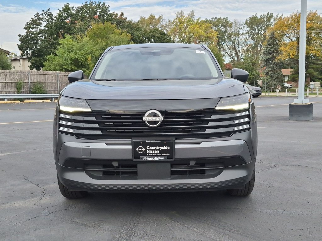 Used 2025 Nissan Kicks S AWD/4WD image 2