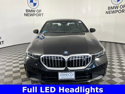 Used 2025 BMW i5 xDrive40 w/ Premium Package image 5