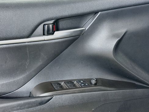 Used 2021 Toyota Camry SE FWD image 24