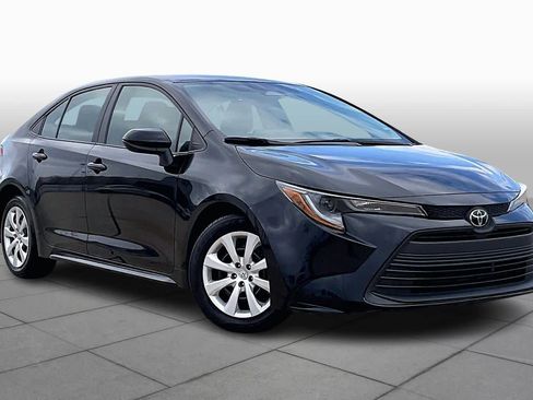 Used 2024 Toyota Corolla LE image 4
