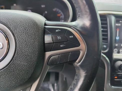 Used 2018 Jeep Grand Cherokee Altitude AWD/4WD image 20
