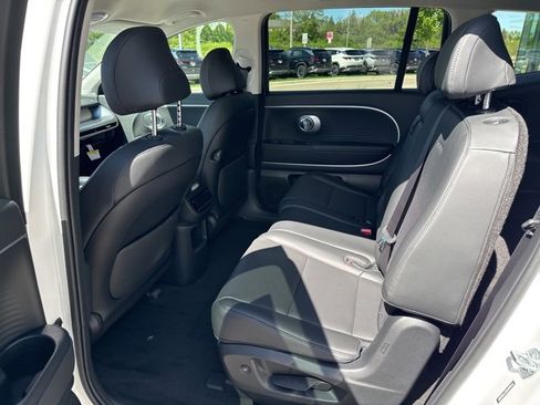 New 2026 Hyundai Ioniq 9 SEL image 27