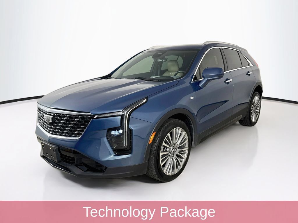 Used 2024 Cadillac XT4 Premium Luxury w/ Active Safety Package FWD image 3